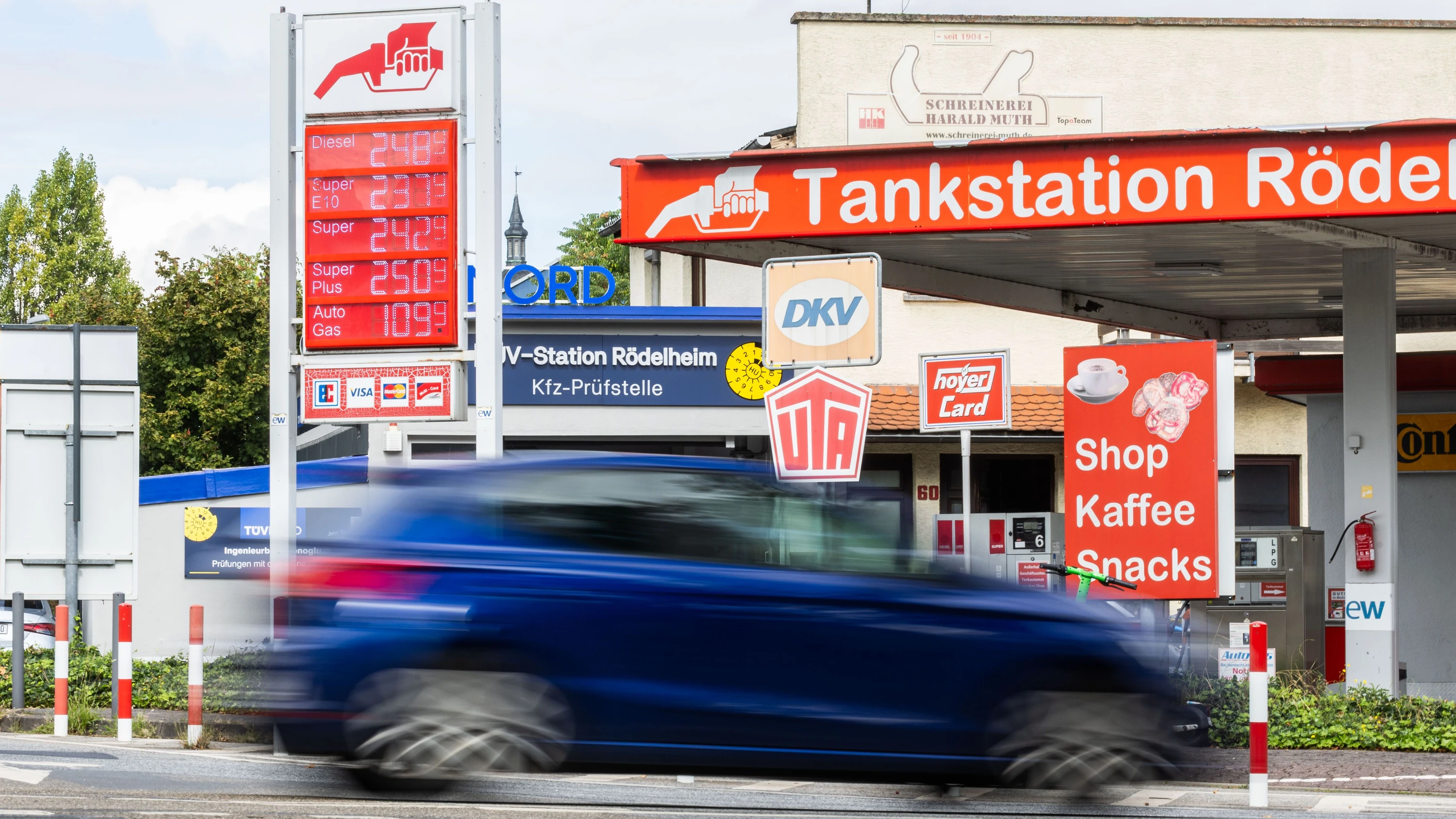 Ölpreisanstieg: Benzin für mehr als drei Euro