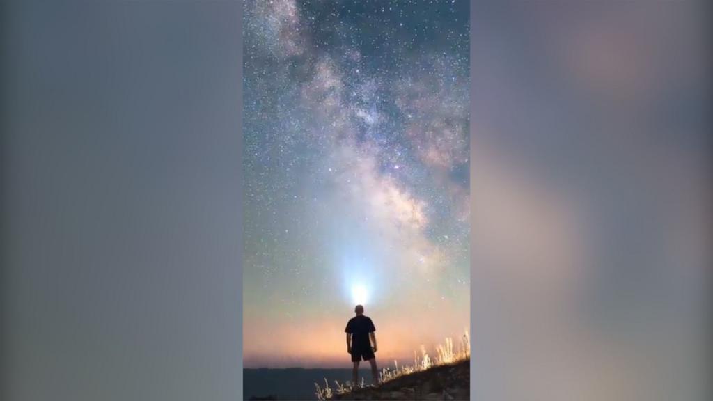 Meteor showers and supermoons: Autumn's night sky highlights