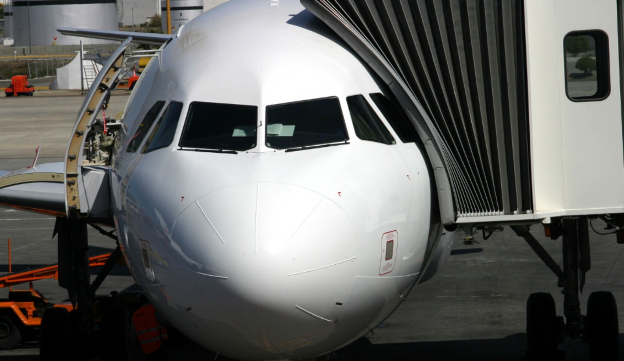 Over 1,122 flights delayed, 43 canceled amid widespread U.S. travel disruptions