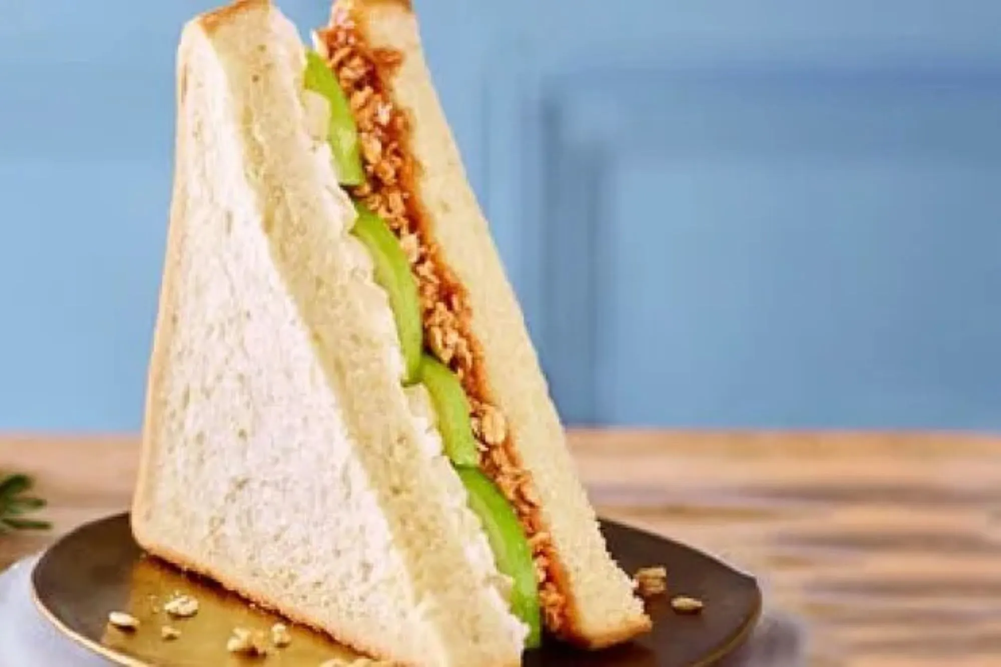 Supermarket ramps up dessert sandwich war with APPLE CRUMBLE filling hitting shelves in time for Christmas