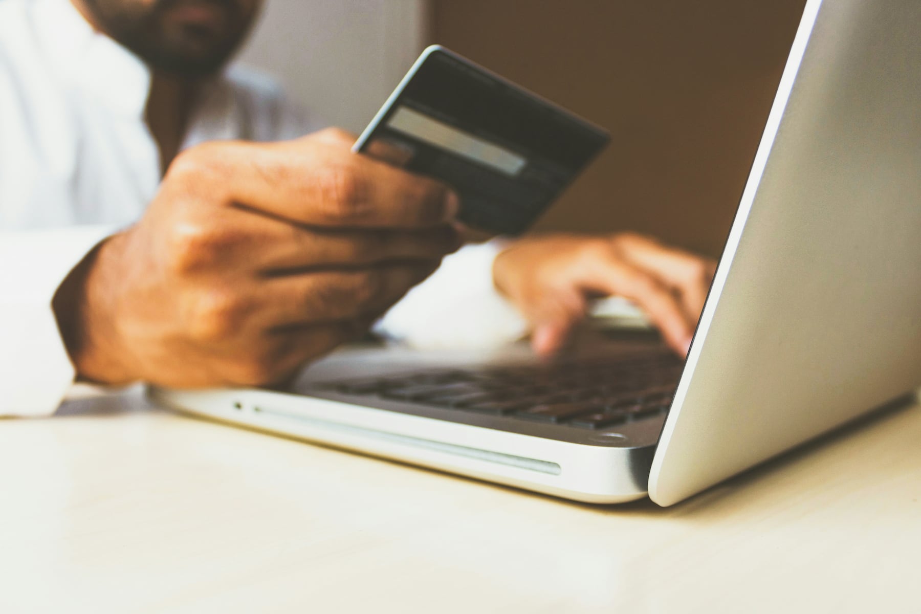 Chase raises credit card fee by $100