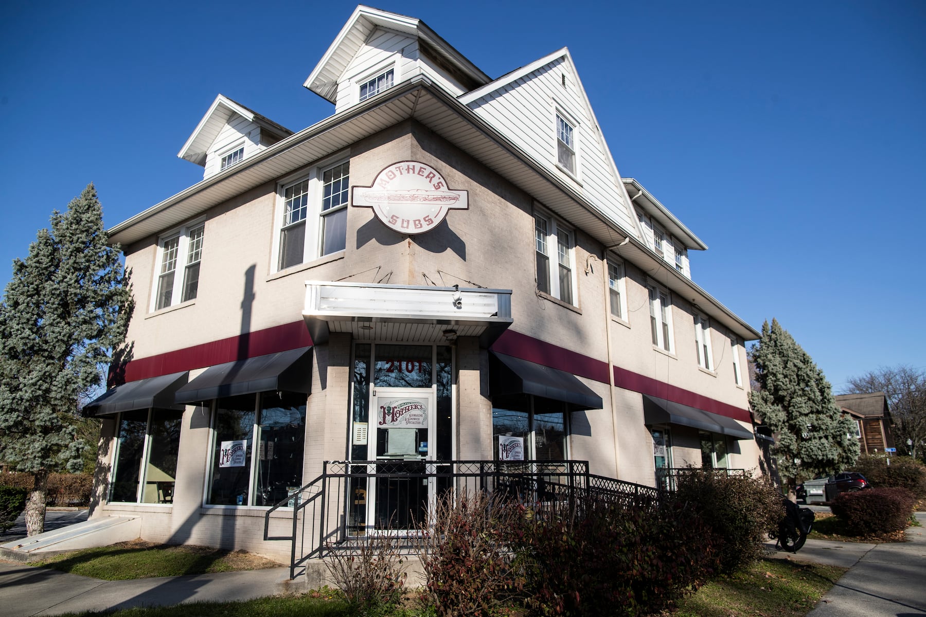 A new restaurant is coming to the former Mother’s Subs in Harrisburg