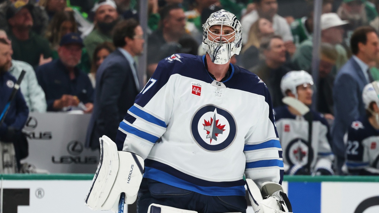 Jets training camp preview: Hellebuyck waiting game continues