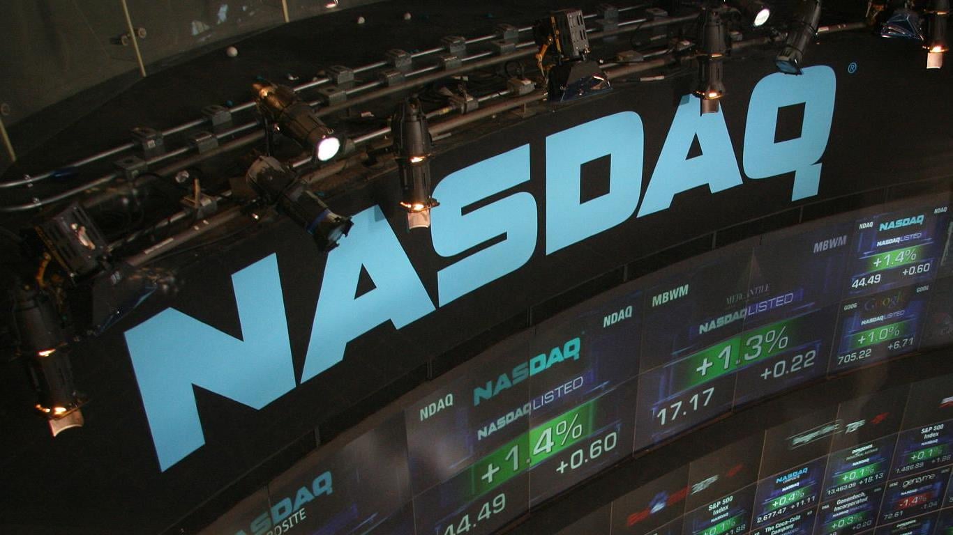 JEPQ and QYLD Both Sell Nasdaq Calls for Income, Yet Only One Has Protected Its Share Price