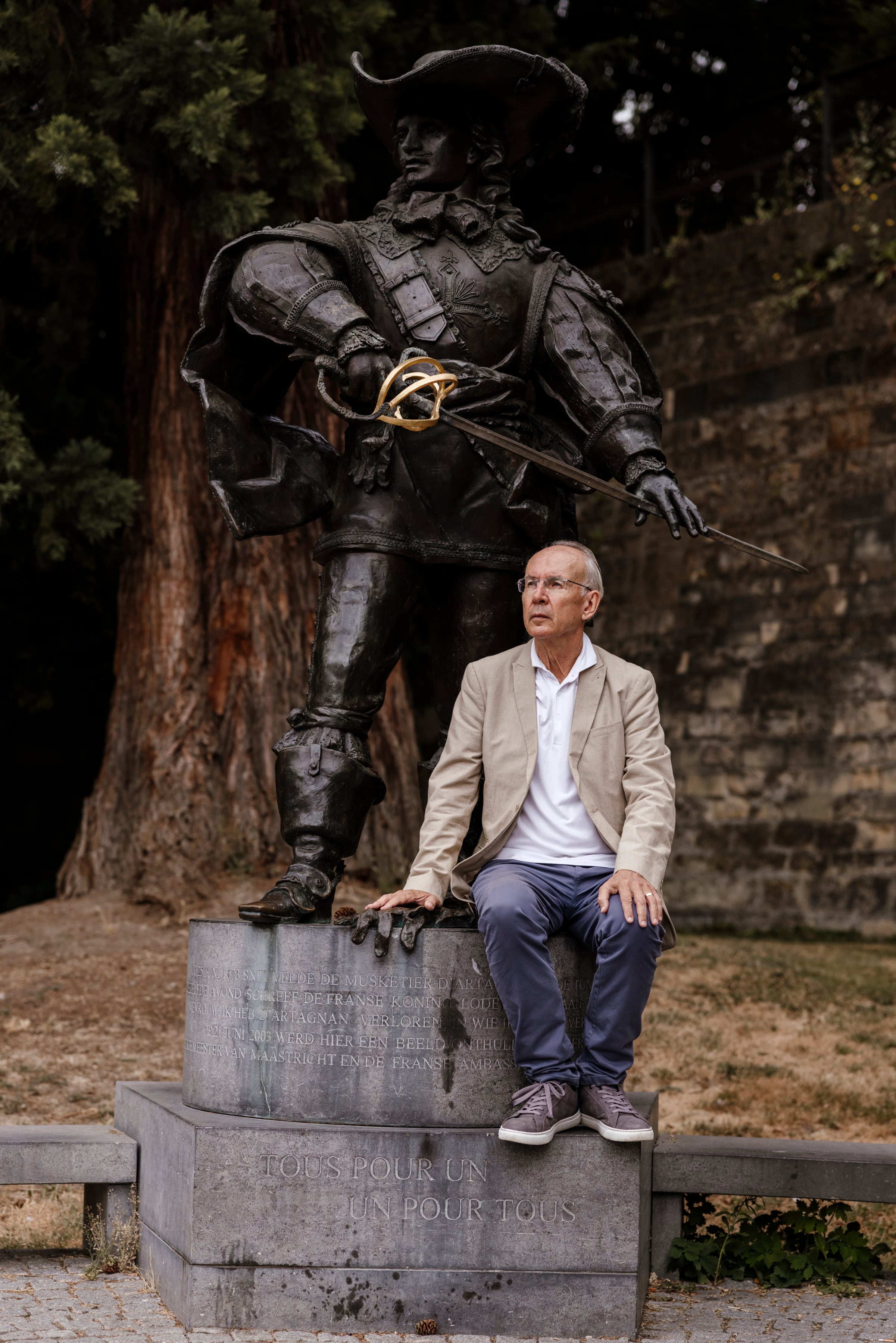 How one man’s quest for a musketeer’s bones got him locked up