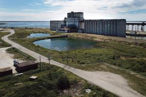 Manitoba offers to waive sales tax on major Port of Churchill investments