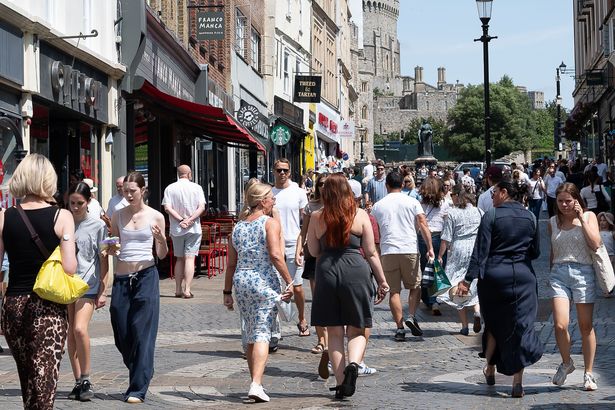 UK weather maps show 28C heat surge with 37 counties reaching 25C or more – full list
