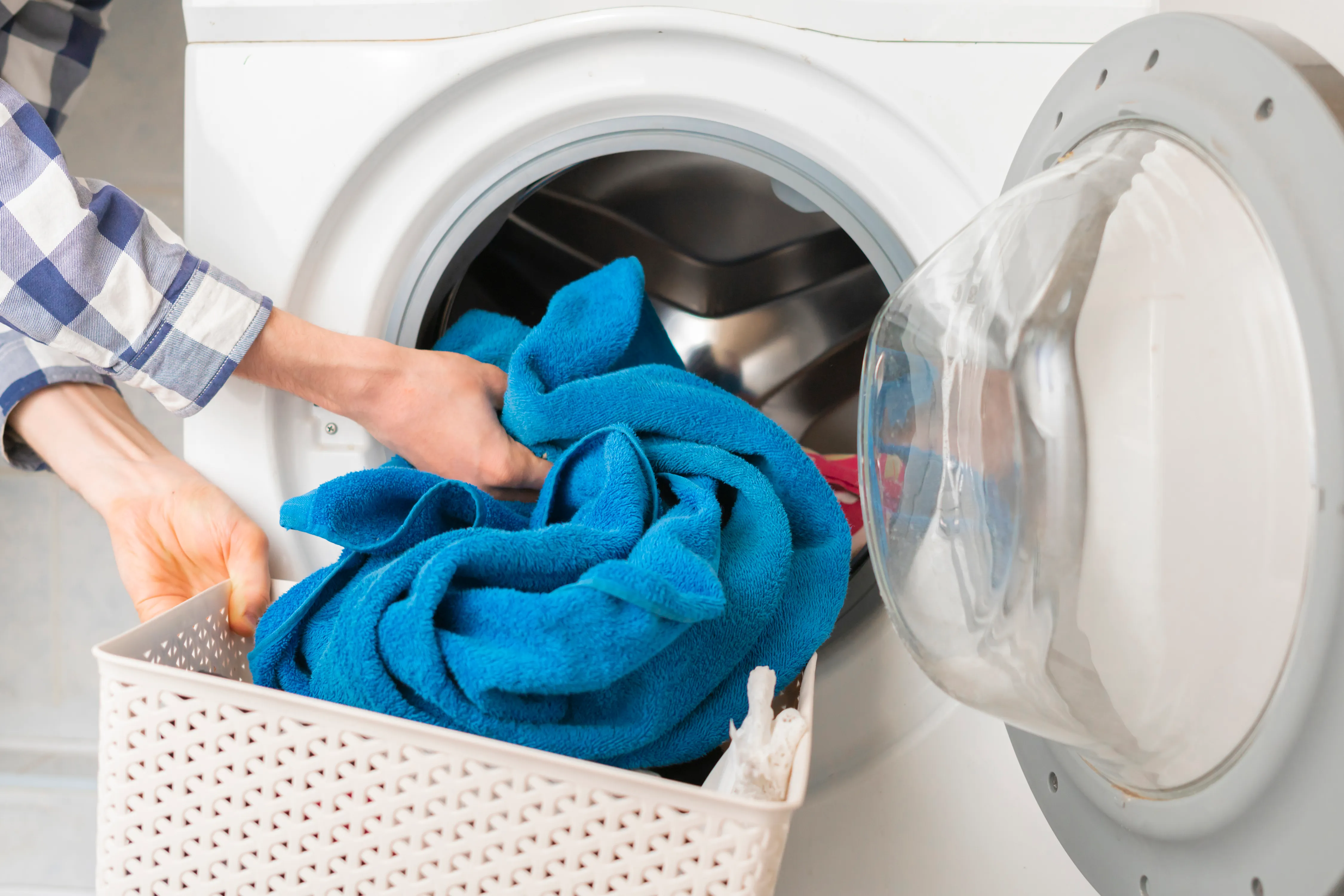 I’m a laundry expert – my £1 trick can help you dry clothes faster & cut energy bills