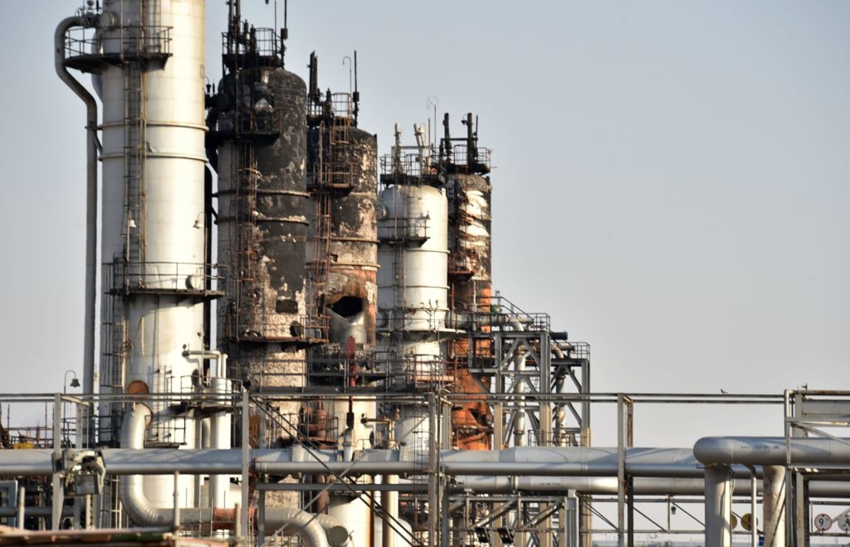 Drone Strike Shuts Saudi Petroline, Sends Diesel to US Record With No Backup Route