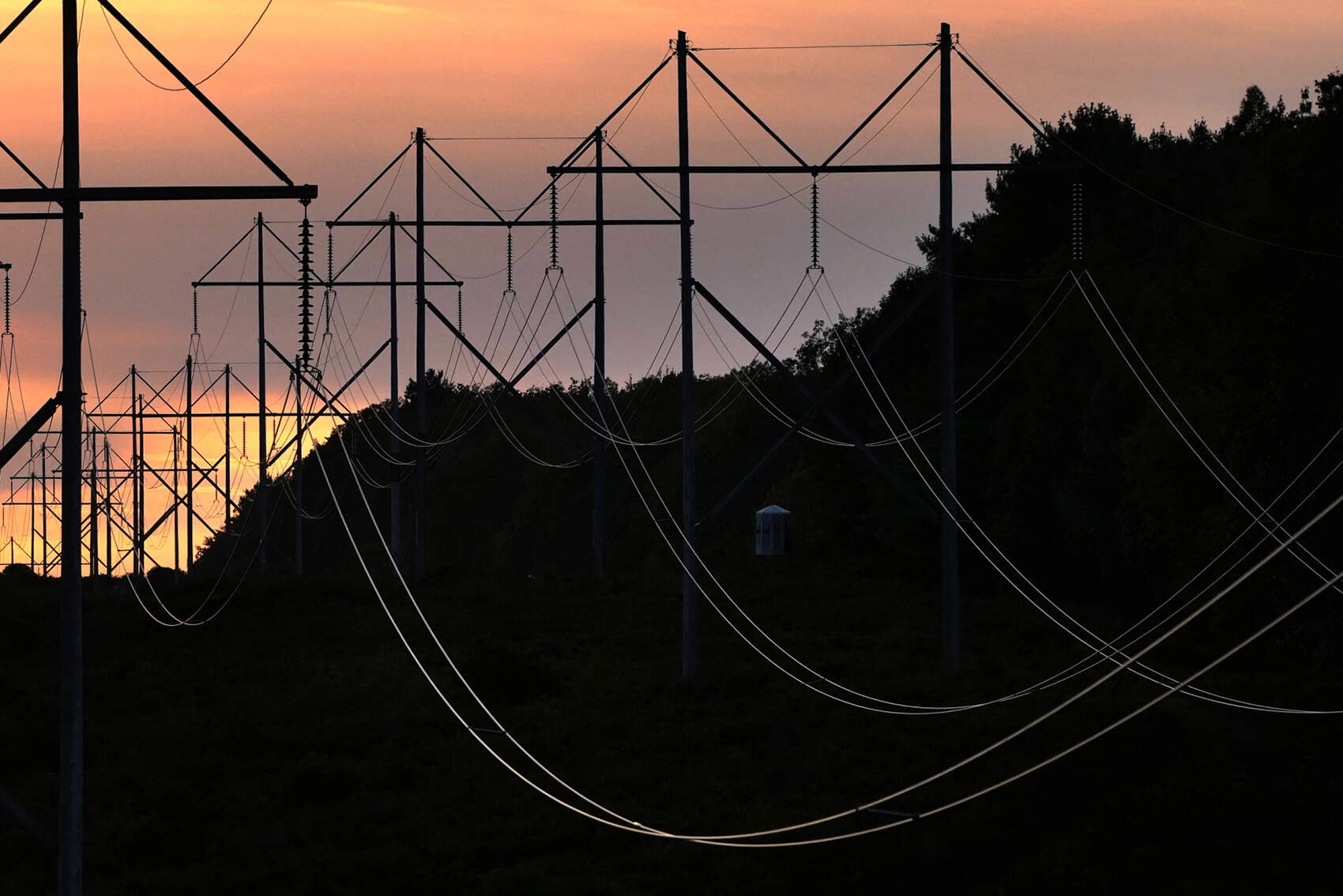 Maine power line interruptions spark legal battle between Hydro-Quebec, Mass. utilities