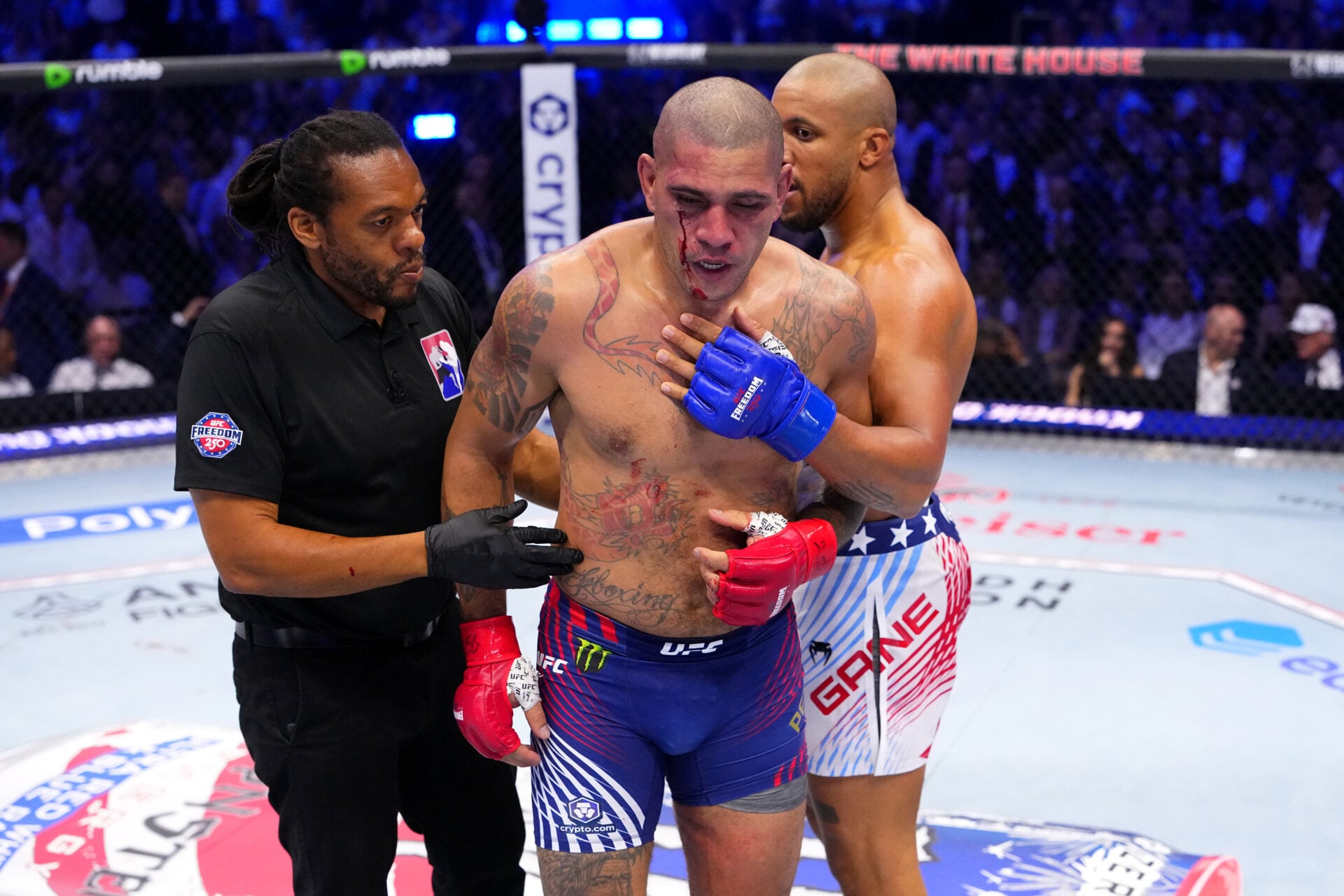 Alex Pereira is frontrunner to fight Ciryl Gane for undisputed UFC heavyweight title, says legend