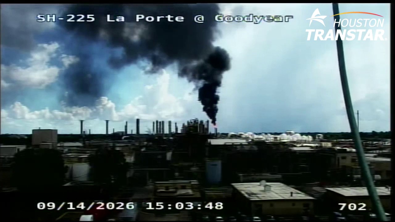 Black smoke in SE Houston as plant experiences flaring following power outage