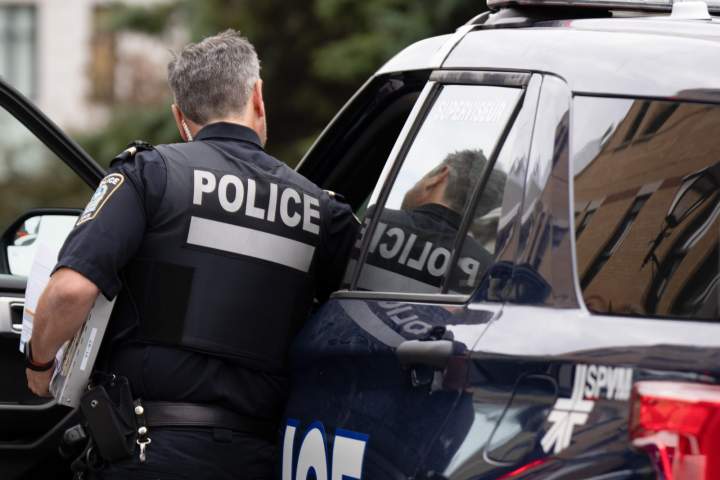 5 accused in jewelry store theft might be linked to other armed robberies: police