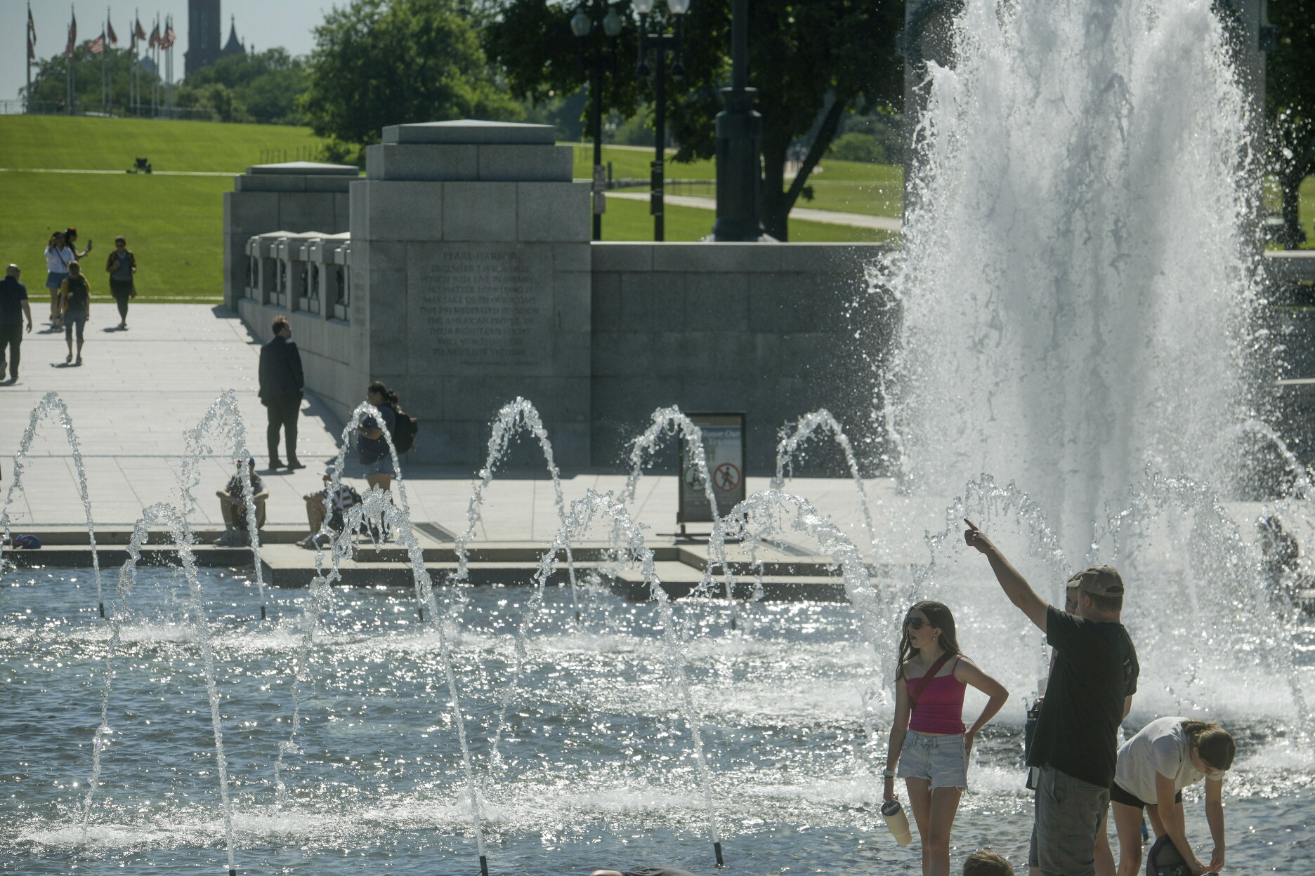 Trump Eyes World War II Memorial as Next Makeover Project