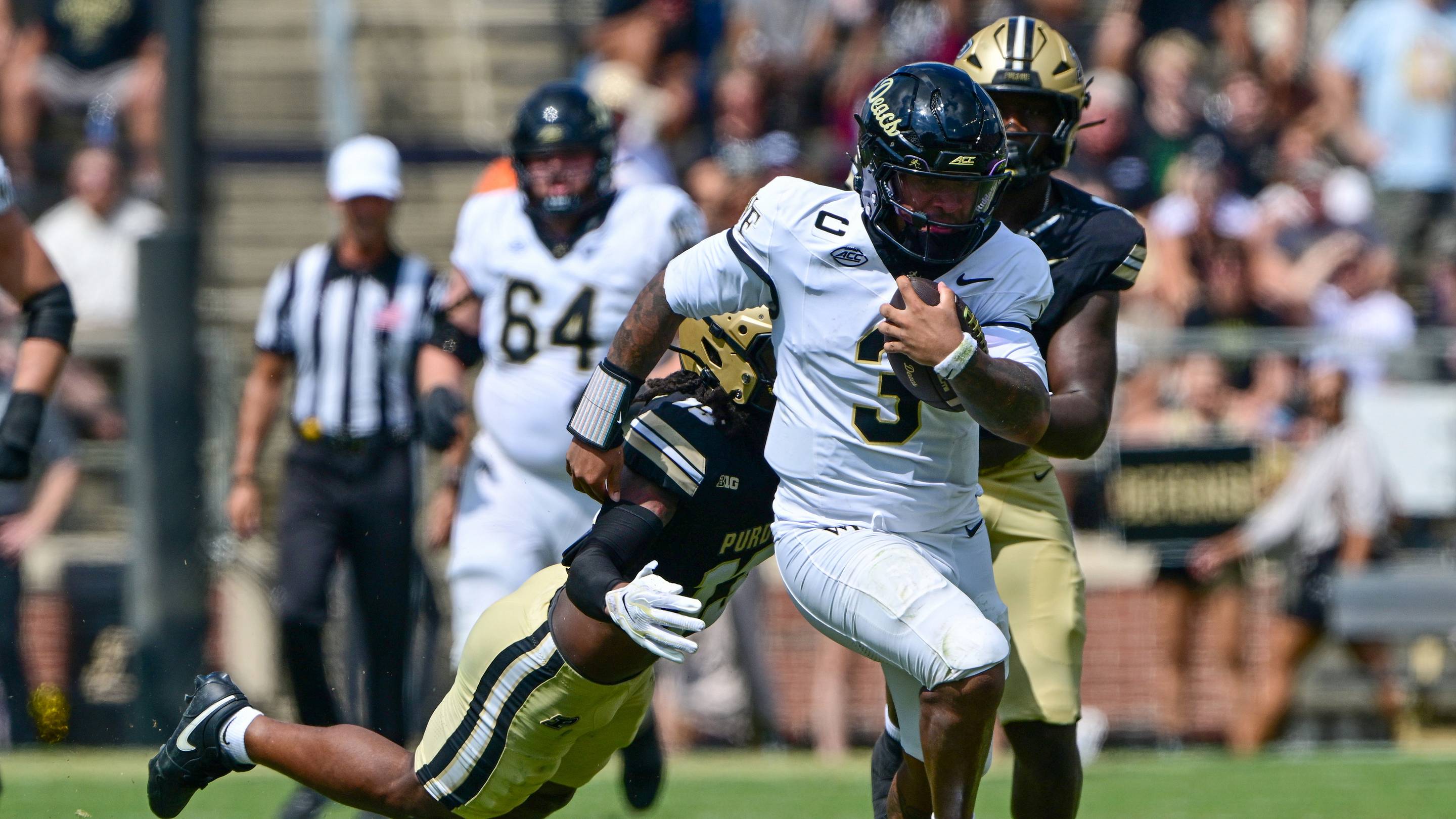 QB Report Card: How Did Gio Lopez Perform on the Road?