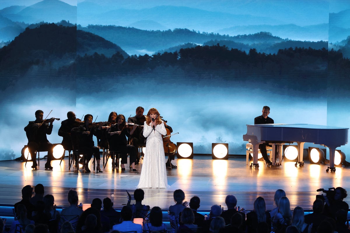 Dolly Parton remembered at Emmys as part of emotional in memoriam segment