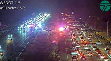 WSP: Crash on I-5 blocks lanes in Lynnwood, drivers should expect delays