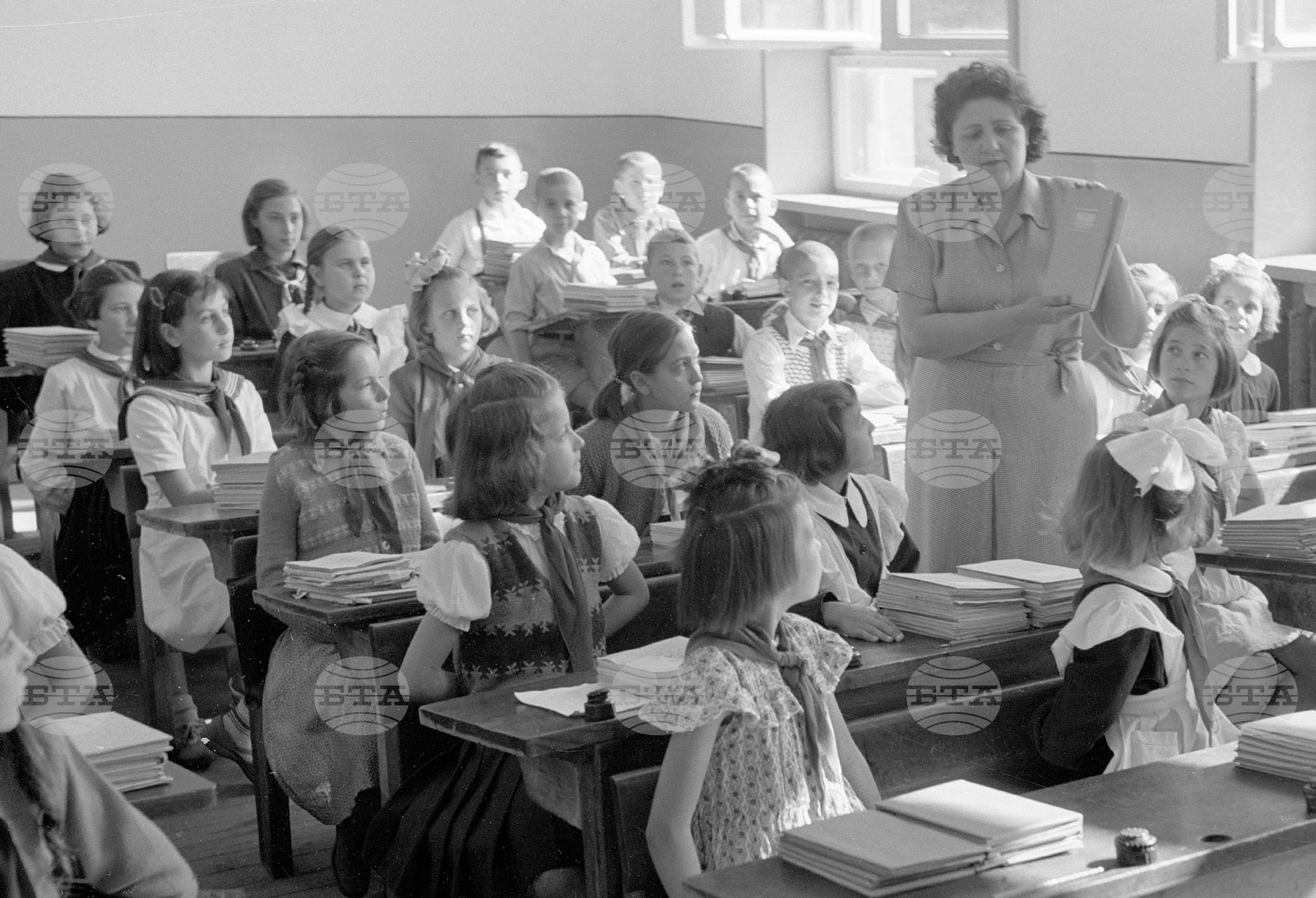Bulgaria Introduces September 15 as Start of School Year in 1921