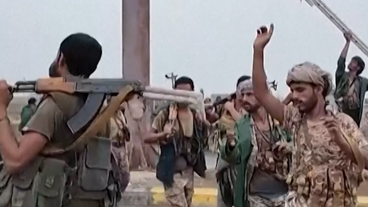 Watch: Houthis celebrate territorial gains in western Yemen after major offensive operation