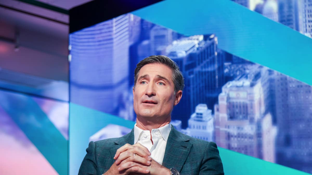 Starbucks CEO reveals what he thinks will keep customers coming back