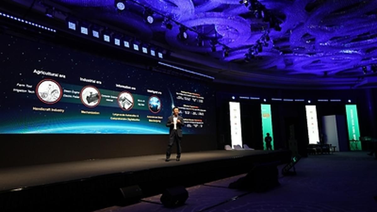 Huawei highlights Intelligent Connectivity and AI Transformation at M360 ASEAN 2026