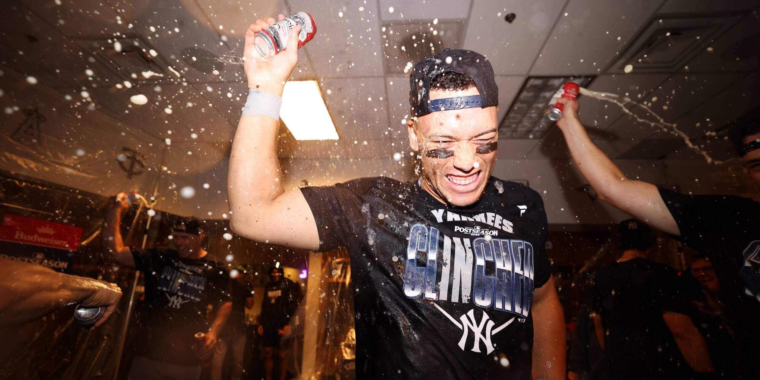 MLB postseason watch: NL wild-card race tightens; Yankees, Dodgers clinch berths