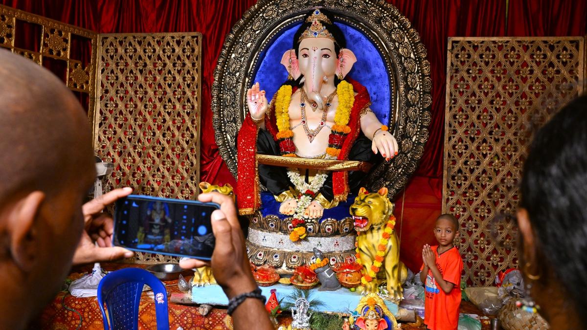 Visakhapatnam’s Ganesh pandals: one crore bangles, a Bhogapuram airport replica and ‘Peddi’