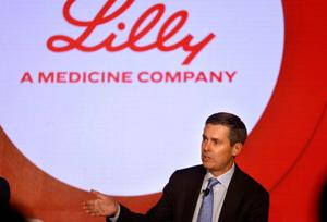 Eli Lilly donates $250K for Gateway foundation to fund manufacturing scholarships