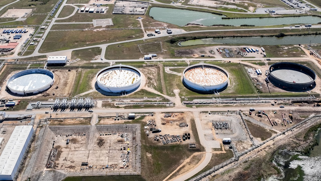 U.S. Strategic Petroleum Reserve hits lowest level since 1982