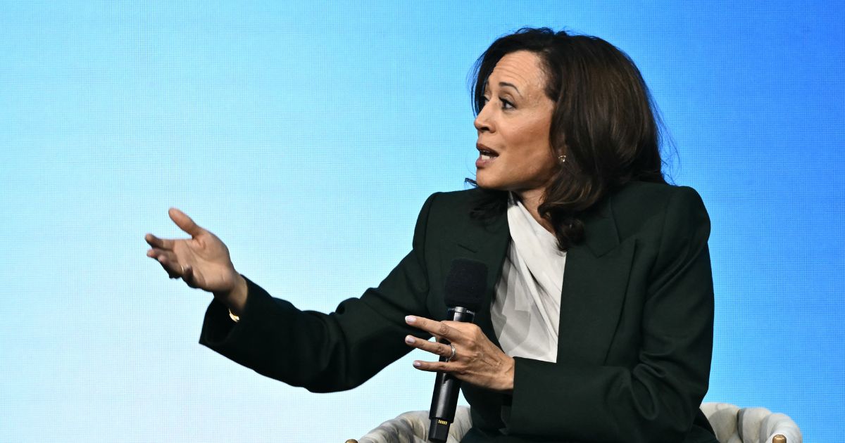 Kamala Harris, Who Let Millions Illegally Enter America, Praises Cops for Stopping Woman from Illegally Entering Her Compound