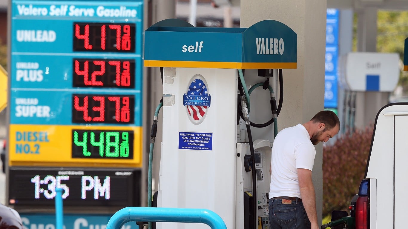 Iran War Triggers Historic Oil Demand Wipeout: Plunge Ranks as Second-Worst in 60 Years