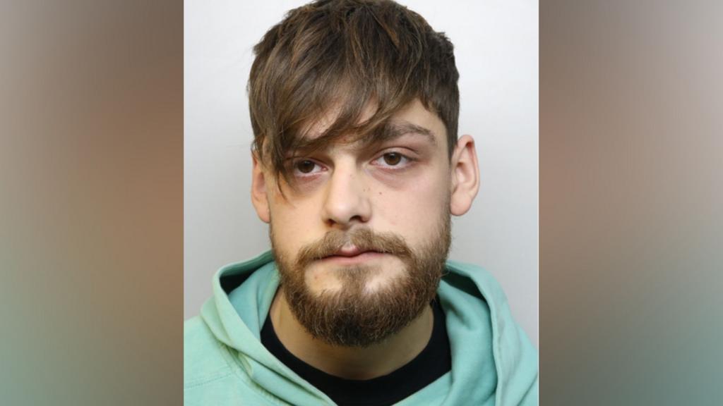 Man sentenced for sniffing young girls' feet