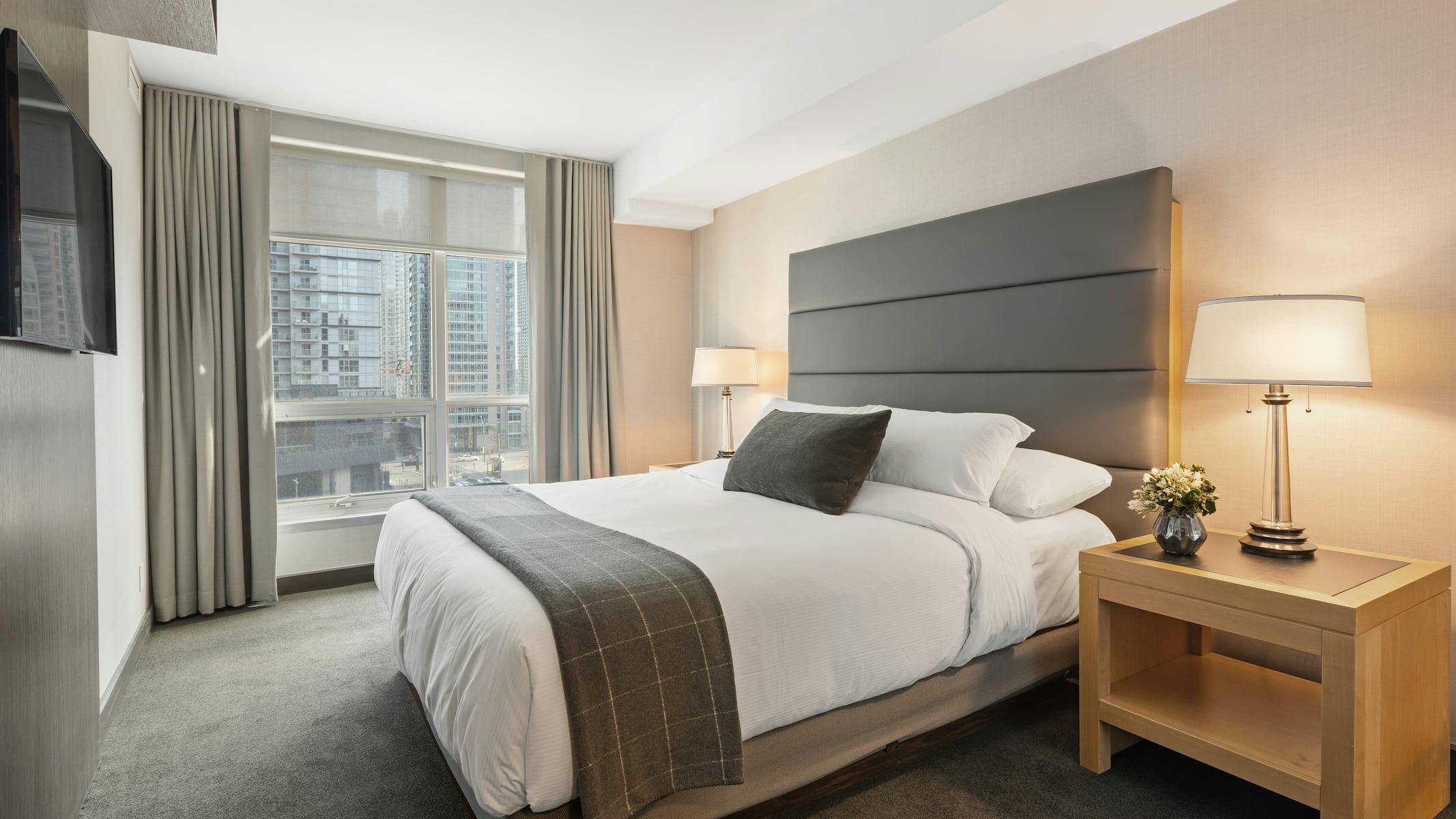 Federal workers get $3 more for hotels, no change to meal rates
