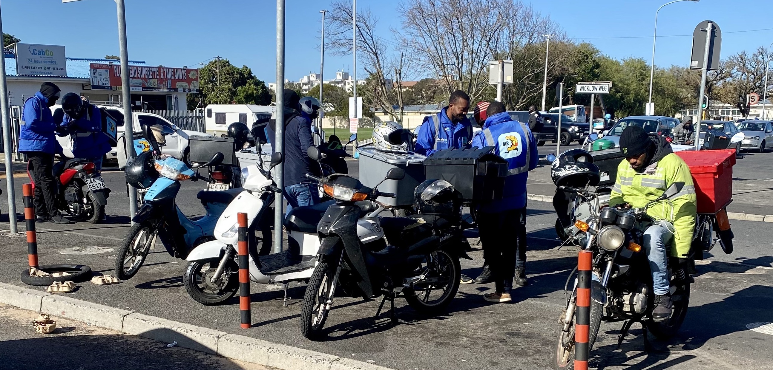 GIG ECONOMY OP-ED: Kicked to the kerb — delivery riders need better Cape Town streets and facilities