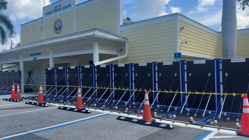 AquaFence installed to protect Indian Rocks Beach City Hall after 2024 hurricanes left damage