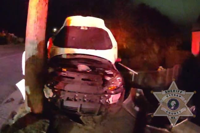 Bremerton 18-year-old arrested for crashing car into pole while driving over legal limit: deputies