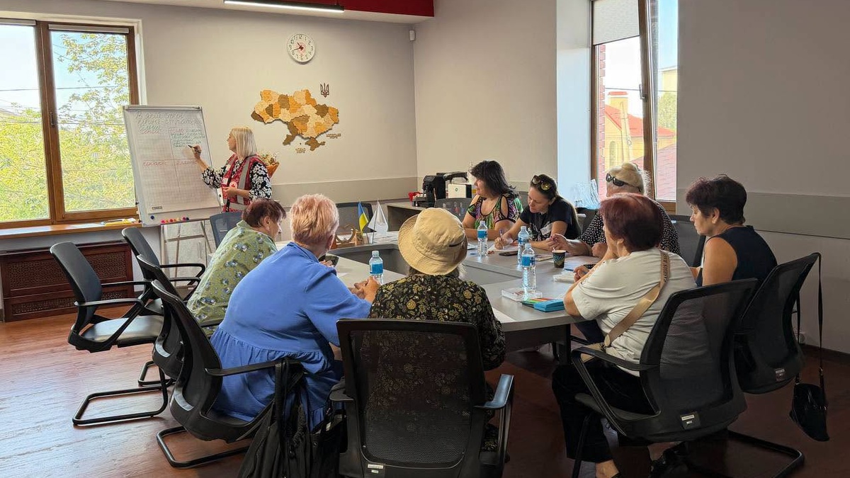 URCS conducts psycho-educational training sessions across 23 Ukrainian regions