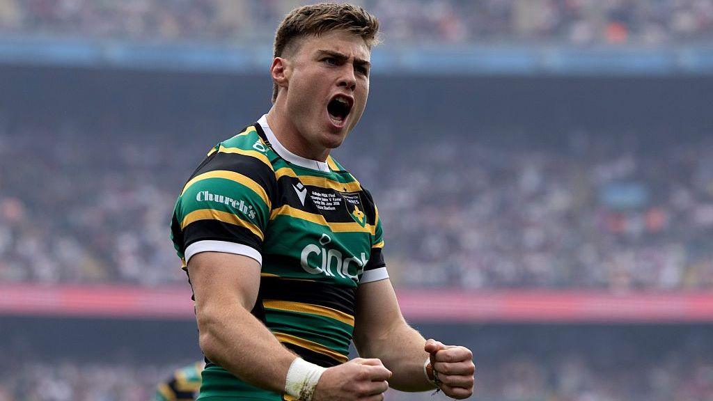 Staying a 'no-brainer' - Freeman signs Saints deal