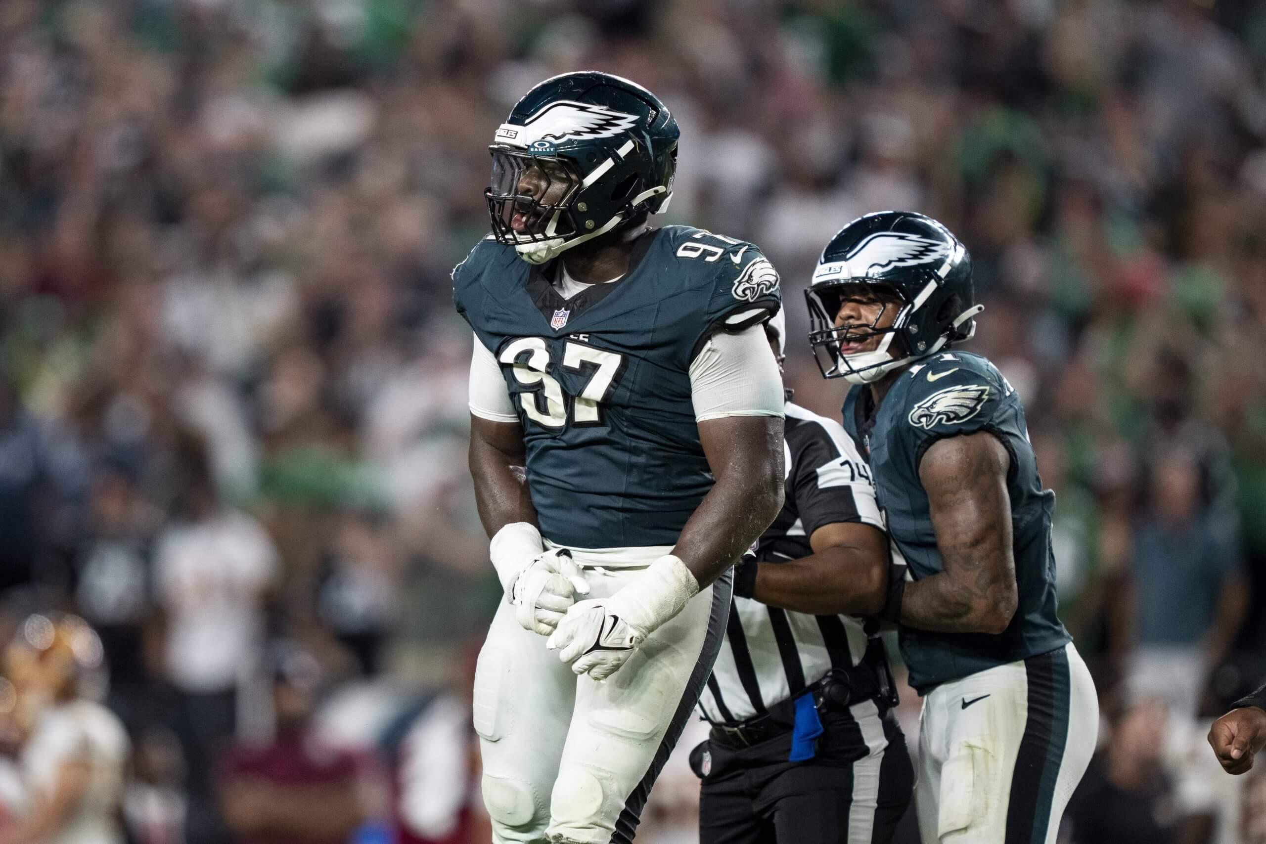 Eagles’ Moro Ojomo keeps making plays — and a name for himself