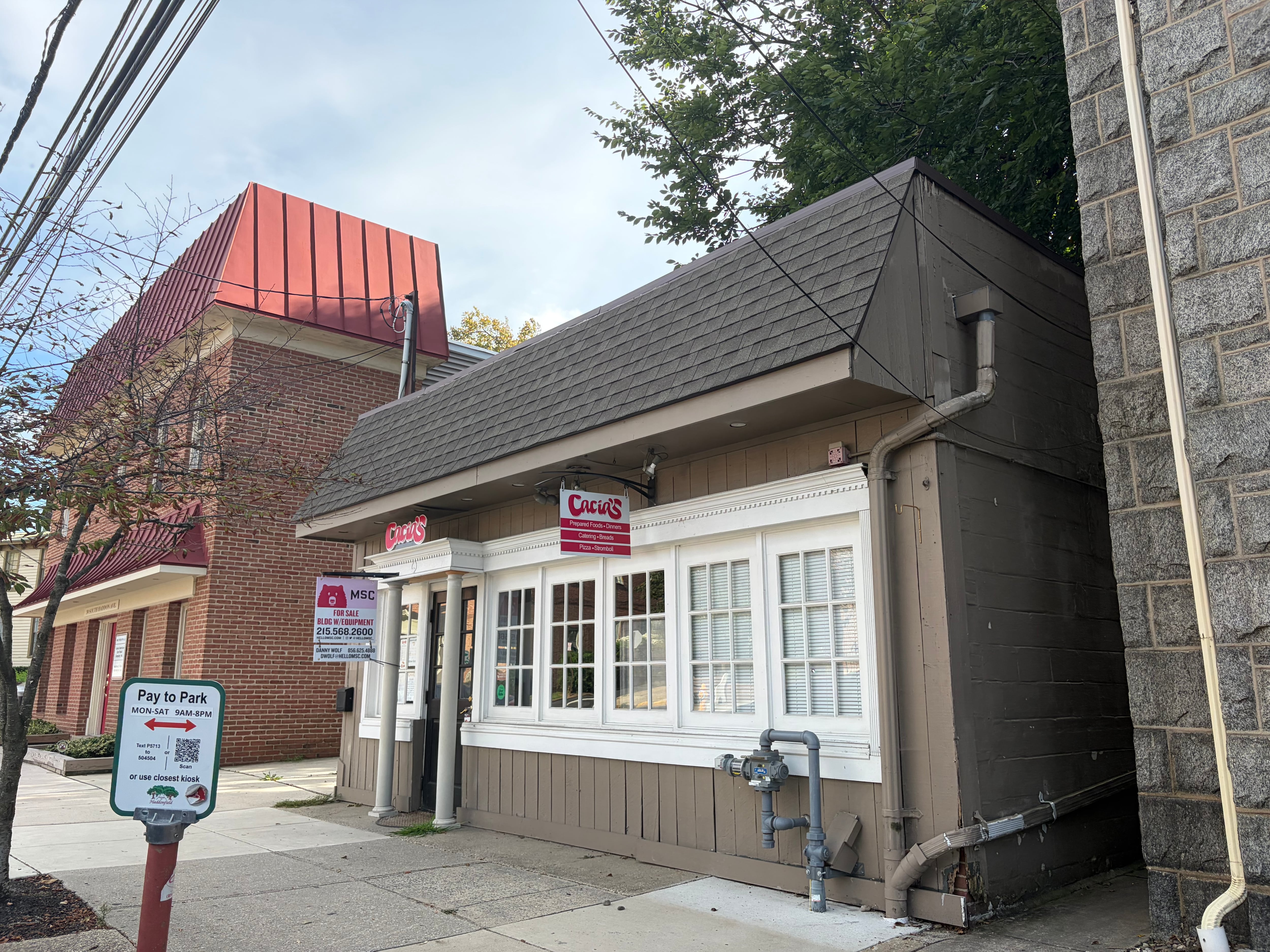 A shuttered bakery | Inquirer South Jersey