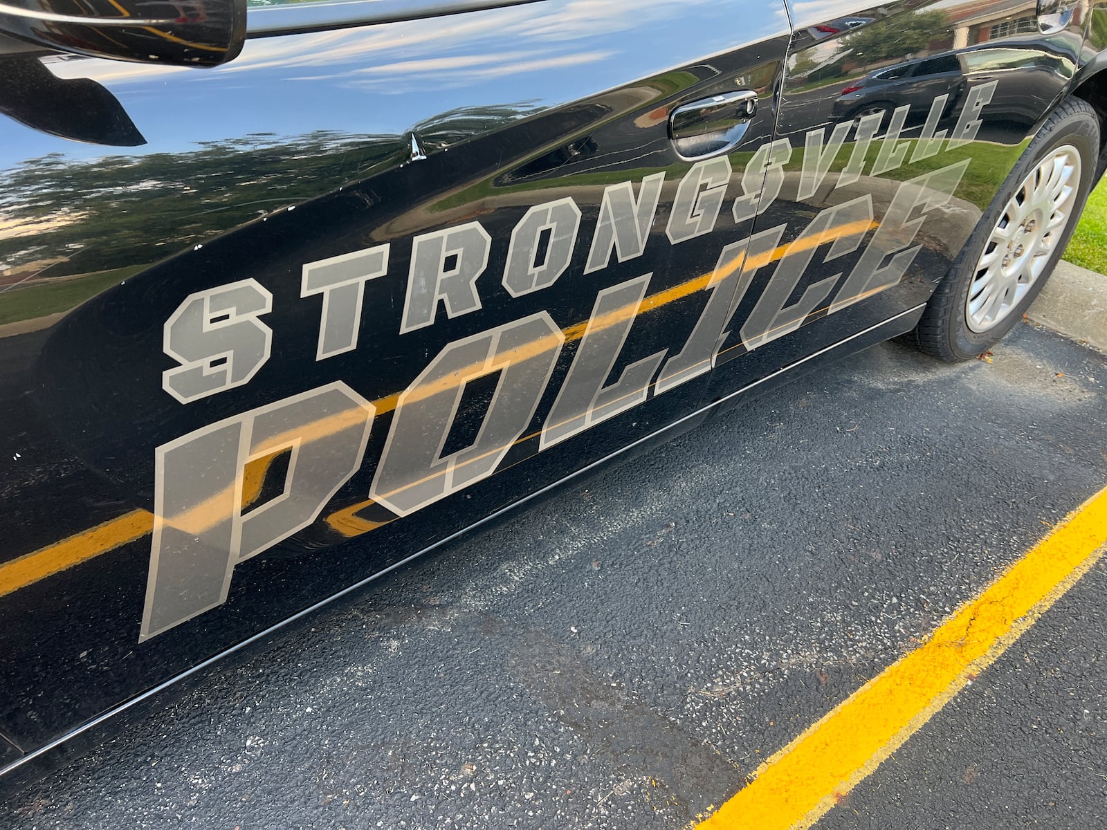 Dunkin’ dispute involves airborne bag of food: Strongsville Police Blotter