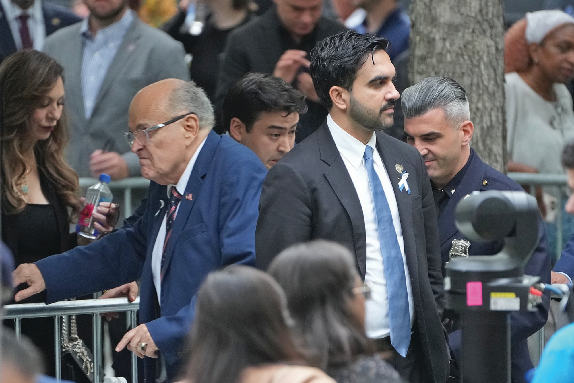 Opinion: So much lies hidden beneath the Mamdani-Giuliani handshake