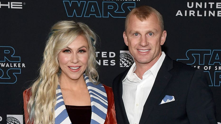 World Series MVP, 'Star Wars' actress share Hallmark-movie love story after over 20 years of marriage