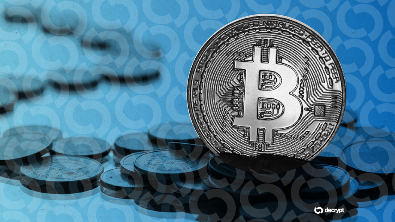 Bitcoin Hovers at $76K as Analysts Argue the Fed Matters More Than Clarity Act