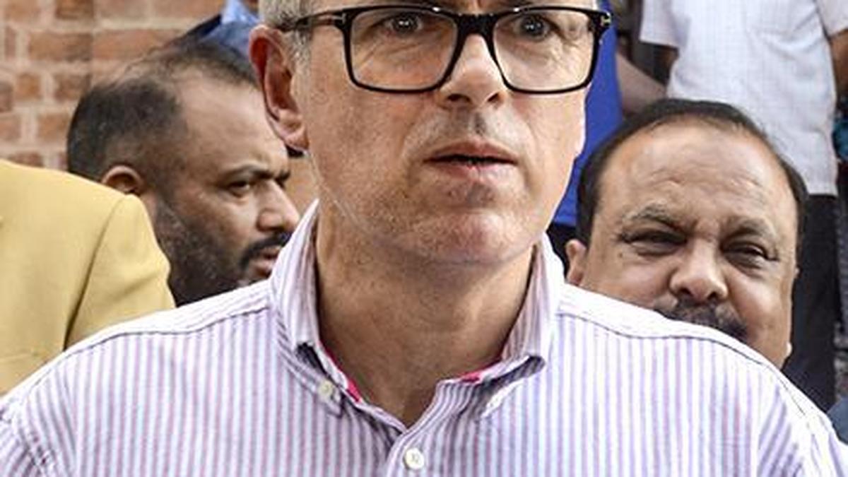 Don’t trust verbal promises of Centre: Omar Abdullah tells Ladakh leaders