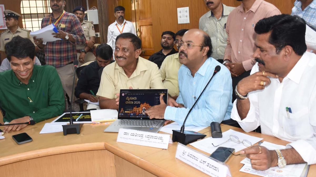 Gold Cards to carry seat numbers, no complimentary cards