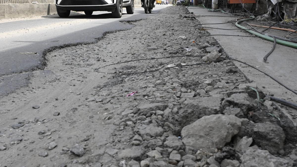 Roads dug up for drinking water project inconvenience road users in Coimbatore