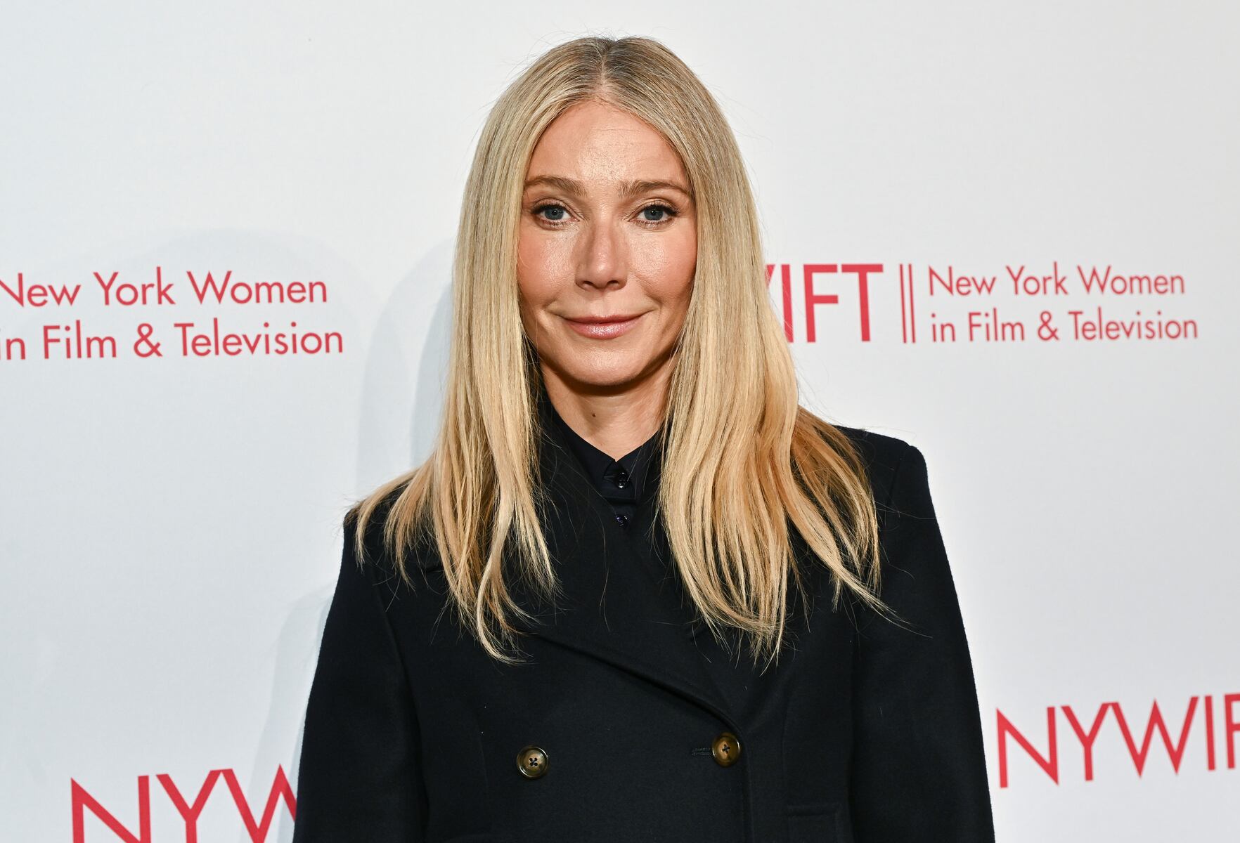 Gwyneth Paltrow in Boston: Actress eats Korean barbecue, roots for Red Sox