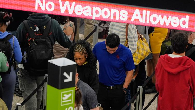 Are travelers happy with Atlanta's Hartsfield-Jackson Airport?