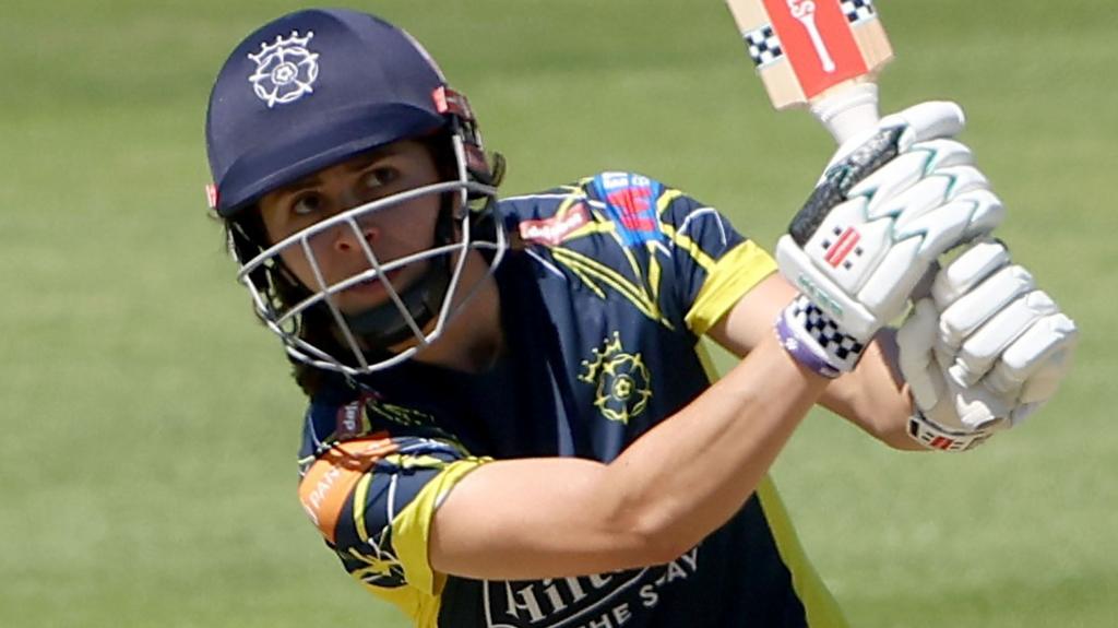 Hants thrash Surrey to reach Women's One-Day Cup final